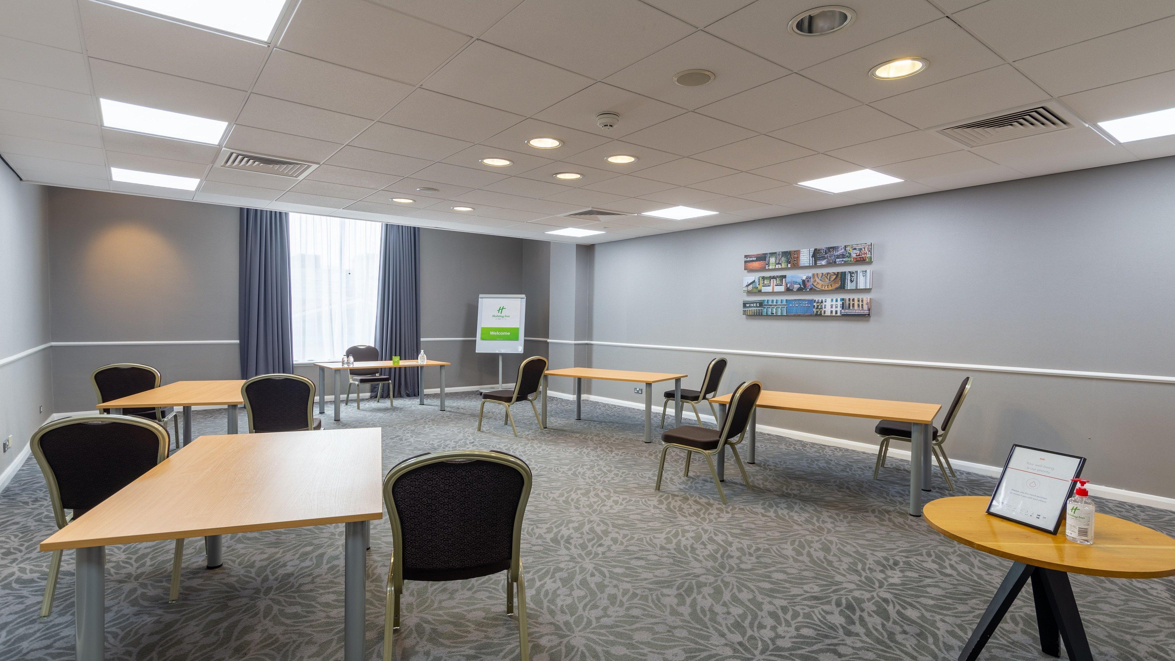 Centre By Ihg Hotel 4*
