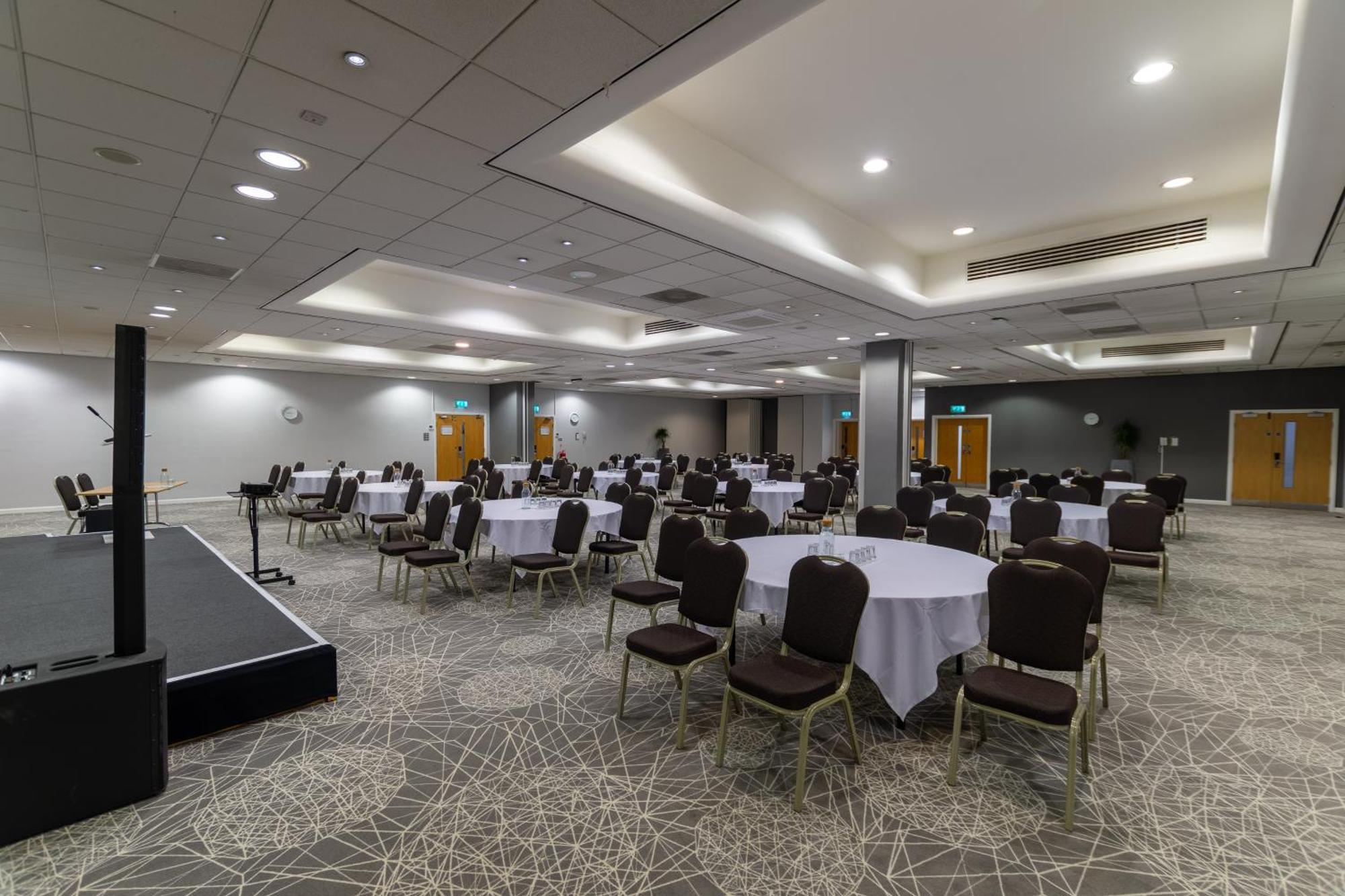 Hotel Centre By Ihg 4*