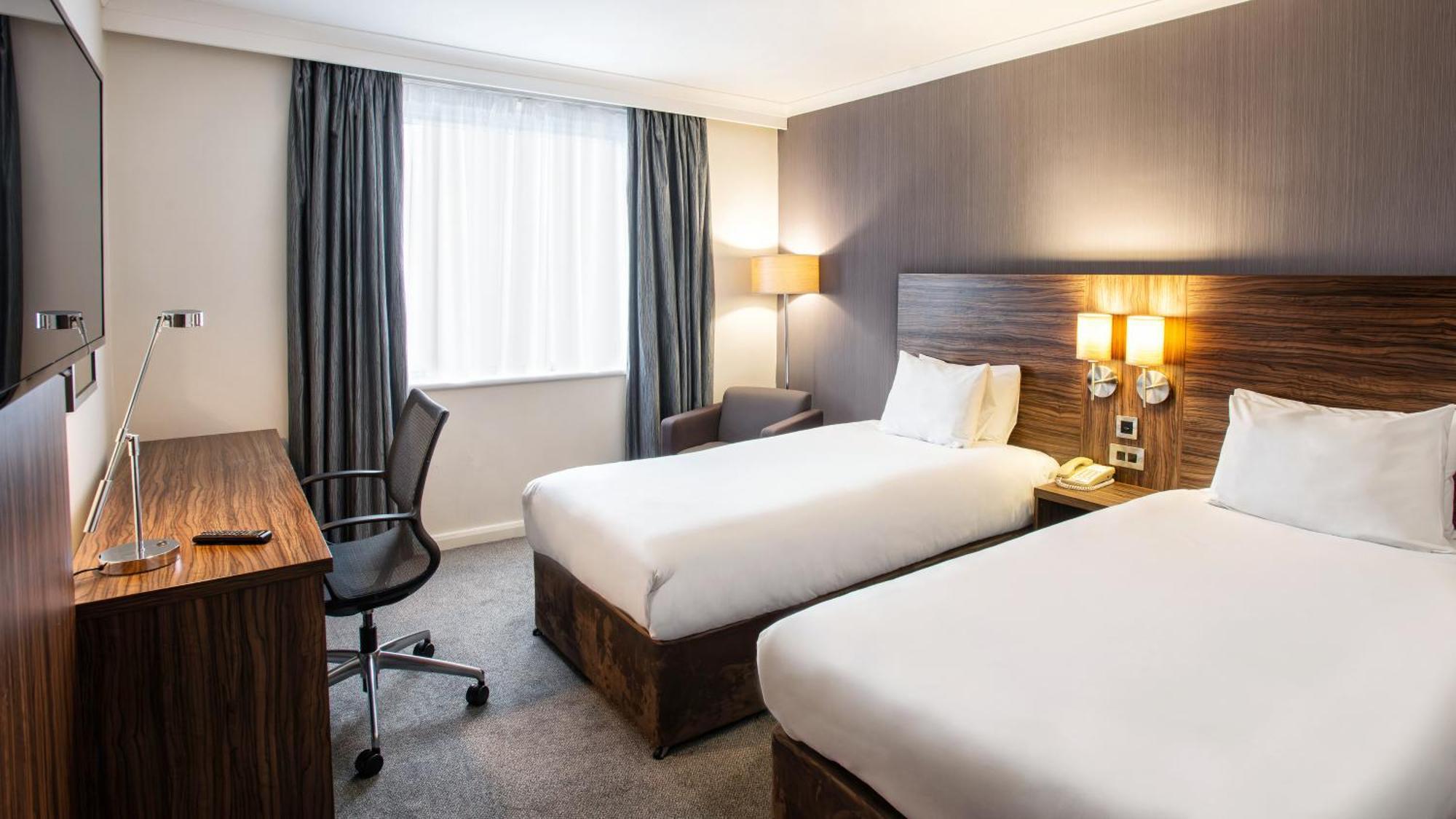 Centre By Ihg Hotel 4*