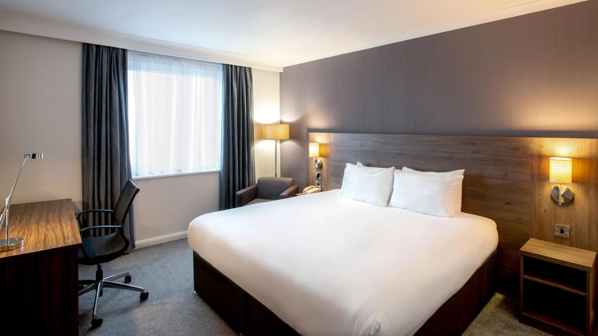 Centre By Ihg Hotel 4*